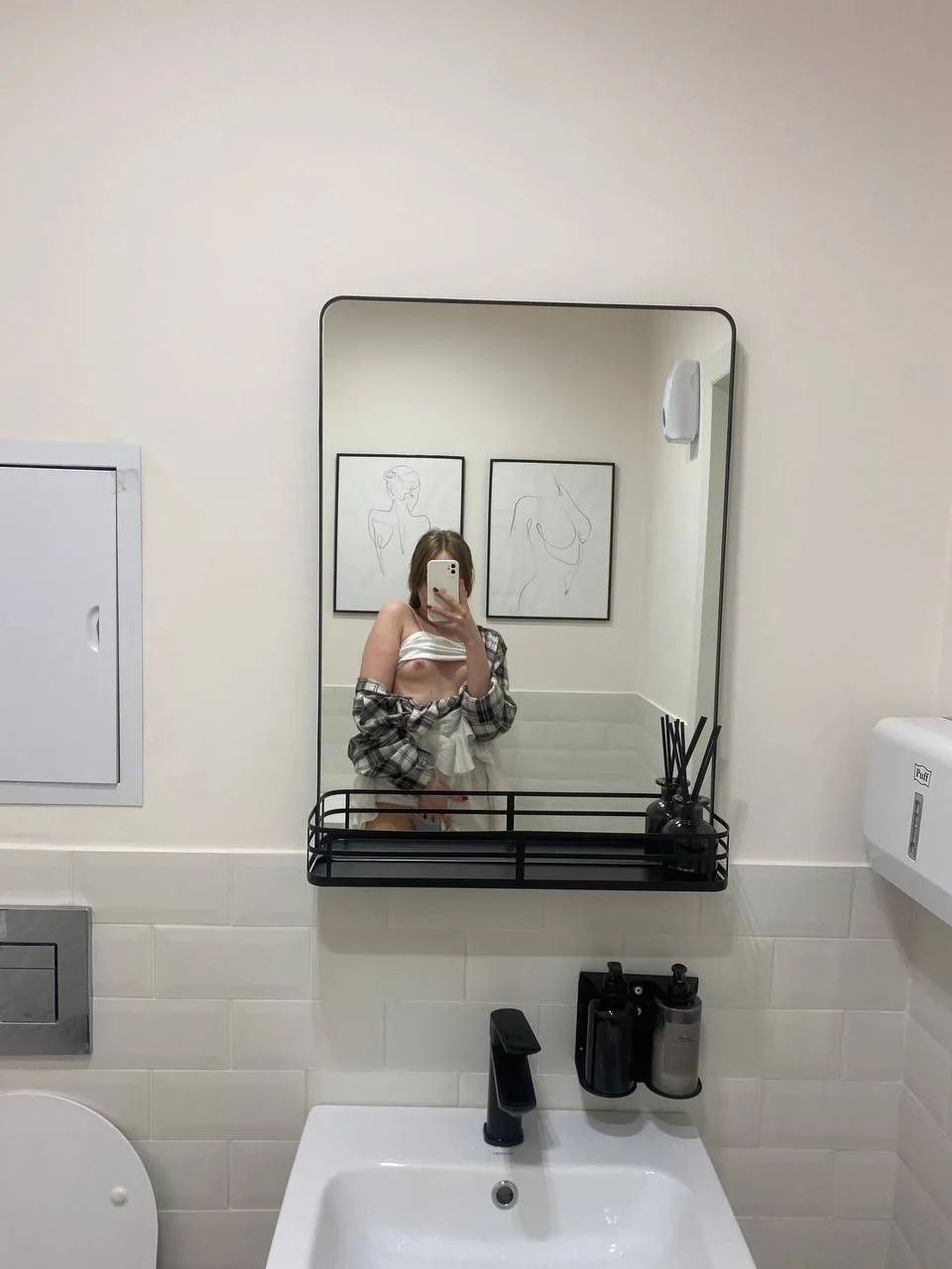 girl 2